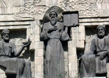 Ин навшта дарбораи касе аст ки ҳеҷ ба забони модари худаш гап намезанад.