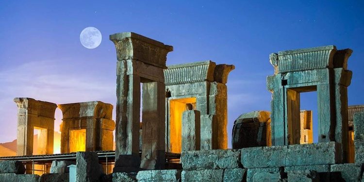 Забони тоҷикӣ ( форсӣ ) дар Осиёи Миёна дар гузари замон