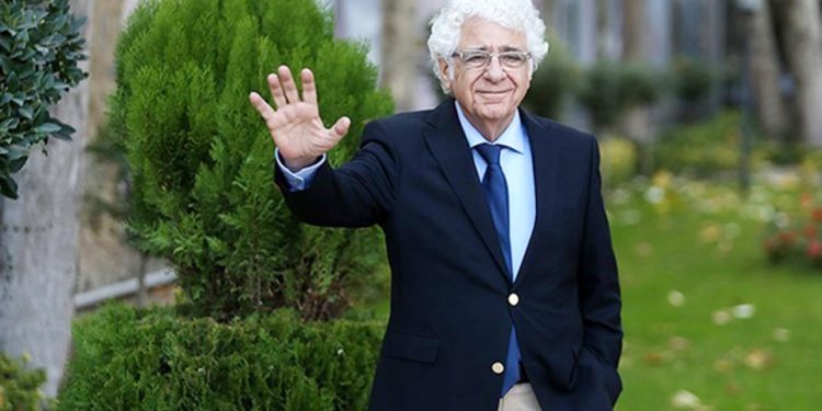 Лурис Чекновориён