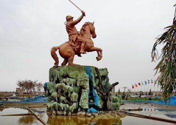 Яғуби Лайси Саффорӣ посдори забони ва фарҳанги ғании форсӣ