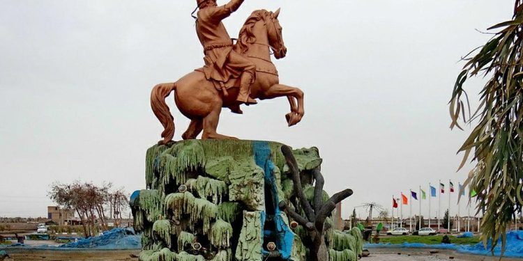 Яғуби Лайси Саффорӣ посдори забони ва фарҳанги ғании форсӣ