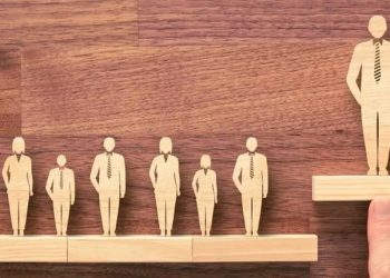 Шоистасолорӣ