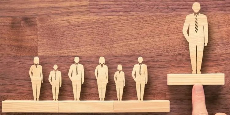 Шоистасолорӣ