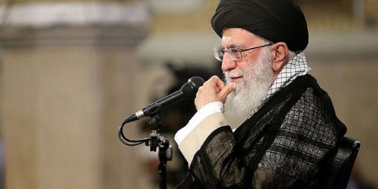 Оятуллоҳ Хоманаӣ