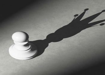 Қурбонӣ ё қаҳрамон