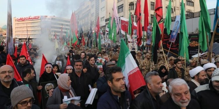 Исроил мехоҳад гурӯҳҳои террористиро дар дохили Эрон фаъол кунад