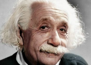 Алберт Эйнштейн