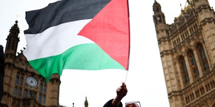 Ба эътироз ба гуруснагӣ дар Ғазза; бастани сафорати Миср дар Финлонд