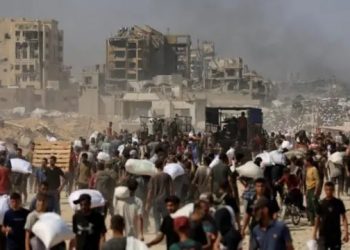 Куштори фаластиниҳо дар навбати гирифтани кӯмак