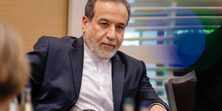 Ироқчӣ: Эрон ва Тоҷикистон як миллатанд