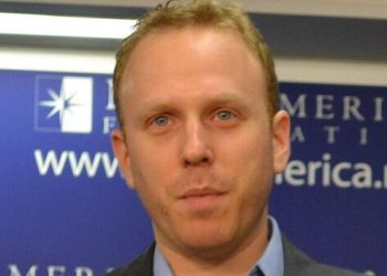 Хабарнигори омрикоӣ: Тромп аз терур шудан тавассути Исроил метарсад