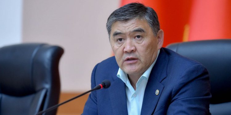 Раиси кумитаи амнияти Қирғизистон барканор шуд