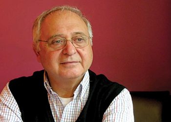 Изҳори назари Комрони Дибо дар бораи тангаи Ҳурмуз