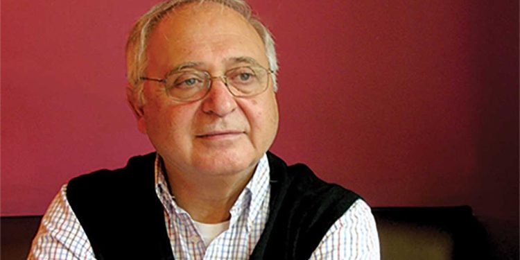 Изҳори назари Комрони Дибо дар бораи тангаи Ҳурмуз