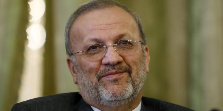 Хитоби Манучеҳри Муттакӣ ба Баҳрайн: Коре мекунем, номатонро ҳам фаромӯш мекунед!