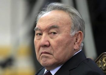 Назарбаева лишили еще одного пожизненного права